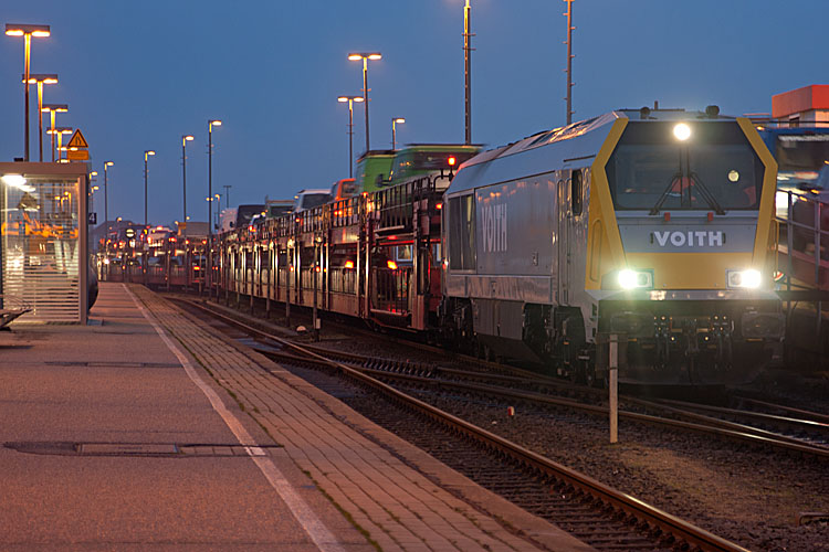 Sylt: Testfahrt der Maxima vorm Autozug Niebüll - Westerland (1 Foto ...